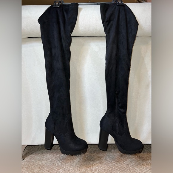 Over the knee black suede high heeled boots size 7.5 NEW - Picture 5 of 10